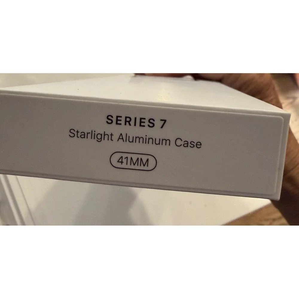 Apple Watch Series 7 41MM Silver Aluminum Case Starlight Sport Band See Descrip*